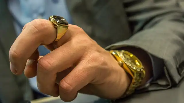 Swiss Watch Tariffs: Impact on US Market & Luxury Sales