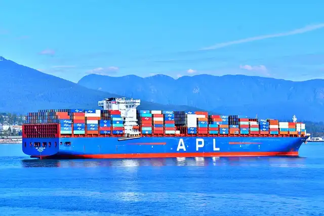 Trump’s Order: De Minimis Exception Impact & Import Strategies